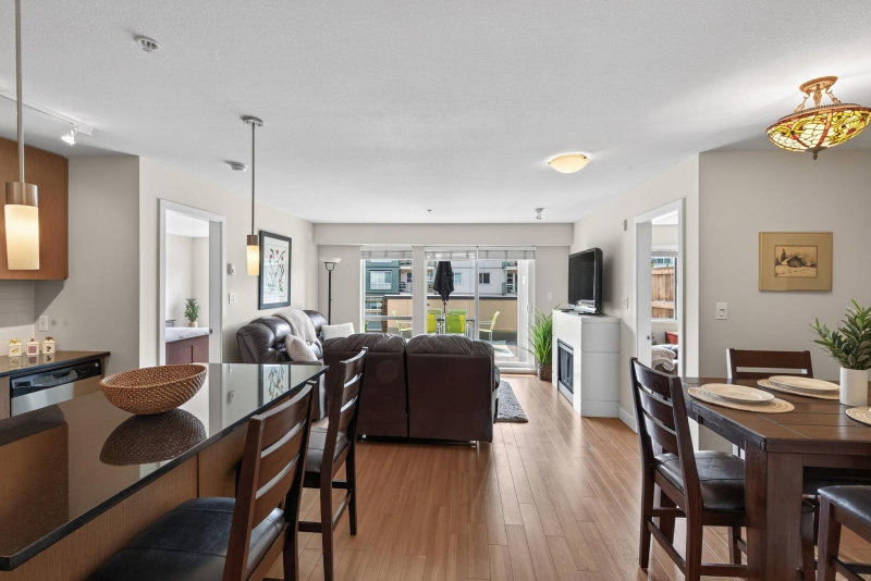 221 - 15745 Croydon Drive