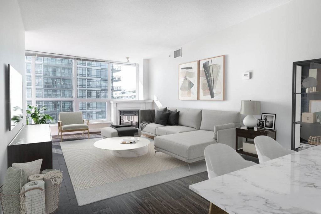 704 - 188 Esplanade E