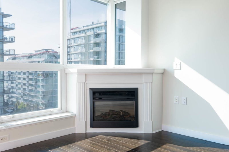 704 - 188 Esplanade E