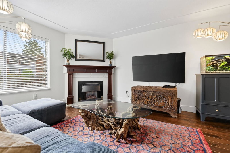 102 - 1424 Martin Street