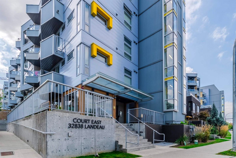 407 - 32838 Landeau Place