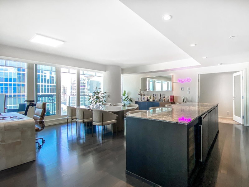 2702 - 1011 Cordova Street W