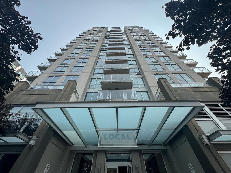 321 - 135 17th Street E