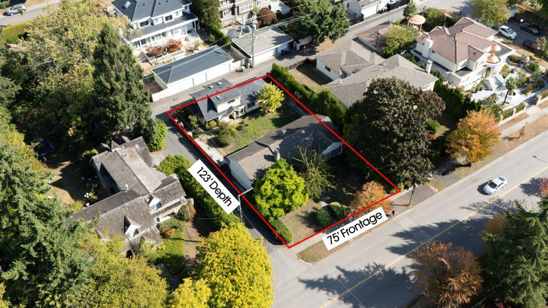 1441 49th Avenue W