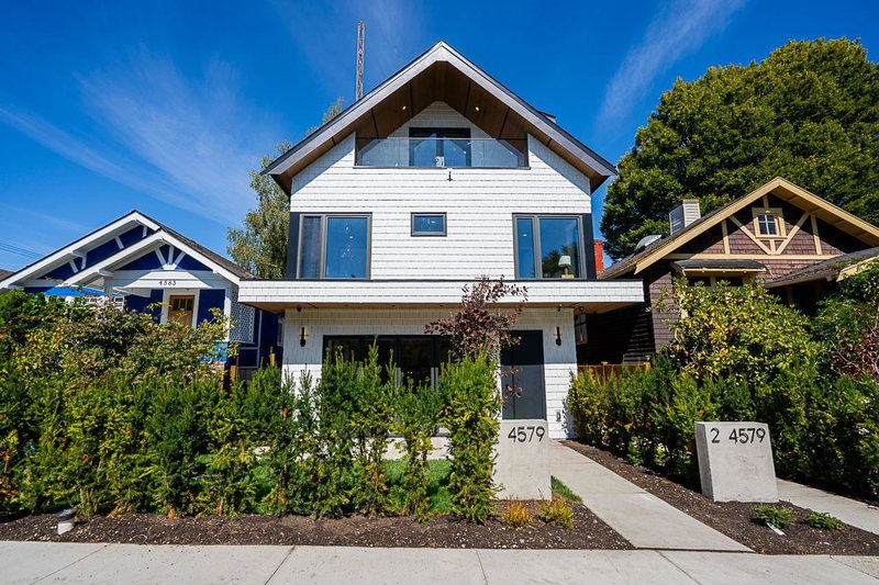 1 - 4579 11th Ave Avenue W