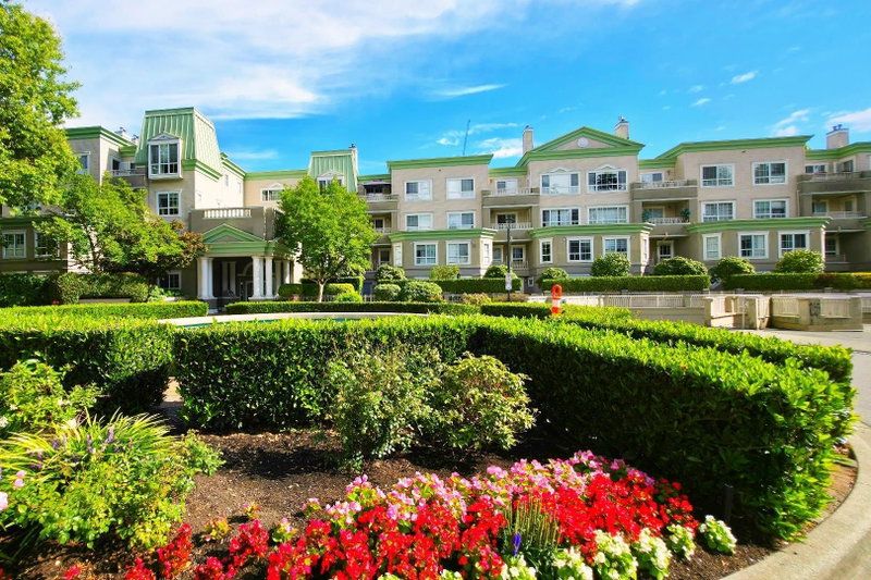205 - 2970 Princess Crescent