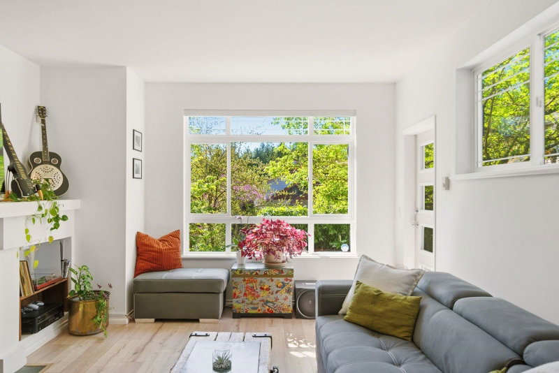 23 - 15 Forest Park Way