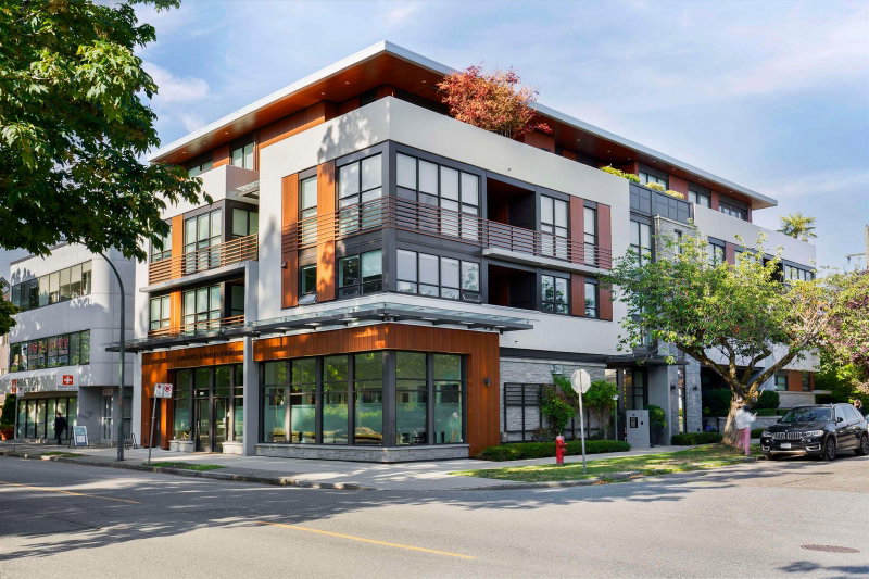 203 - 2095 44th Avenue W