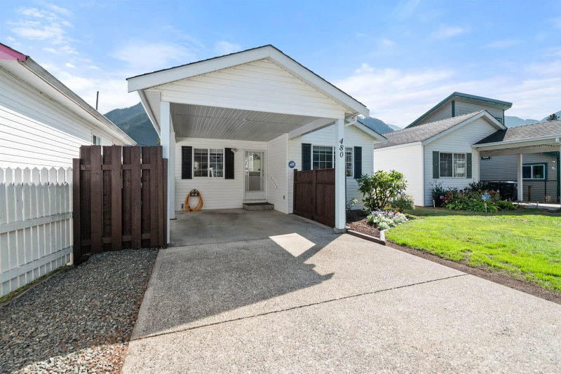 480 Coquihalla Street