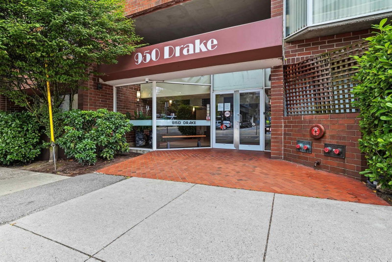 206 - 950 Drake Street