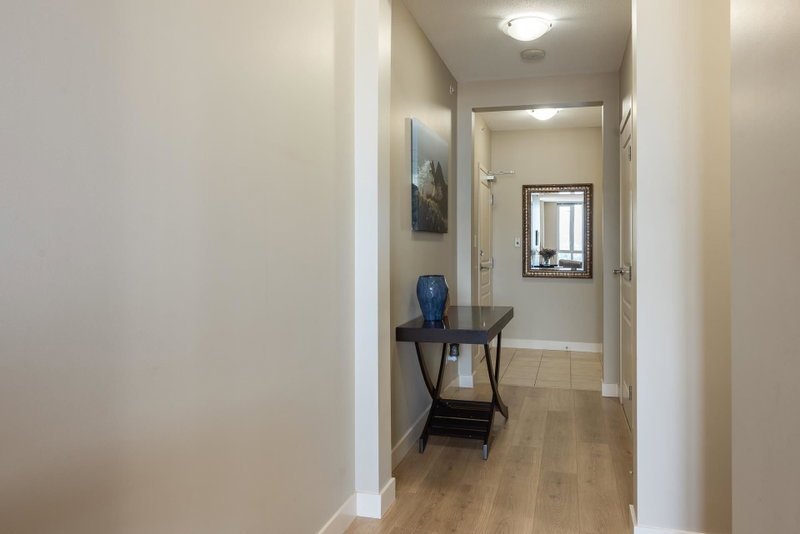 656 - 1483 King Edward Avenue E