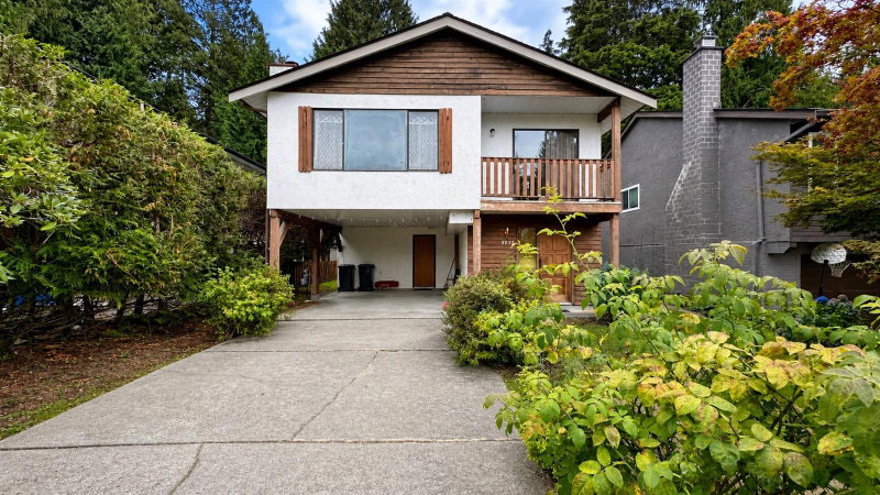 3232 Salt Spring Avenue