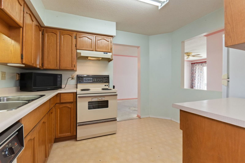 202 - 8725 Elm Drive