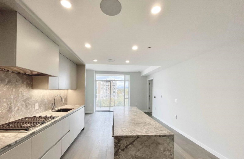 1402 - 7433 Cambie Street