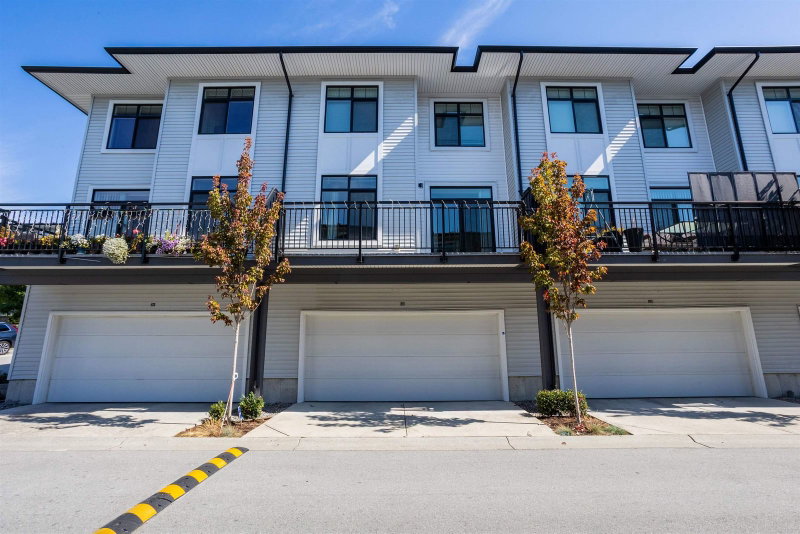 33 - 15235 Sitka Drive