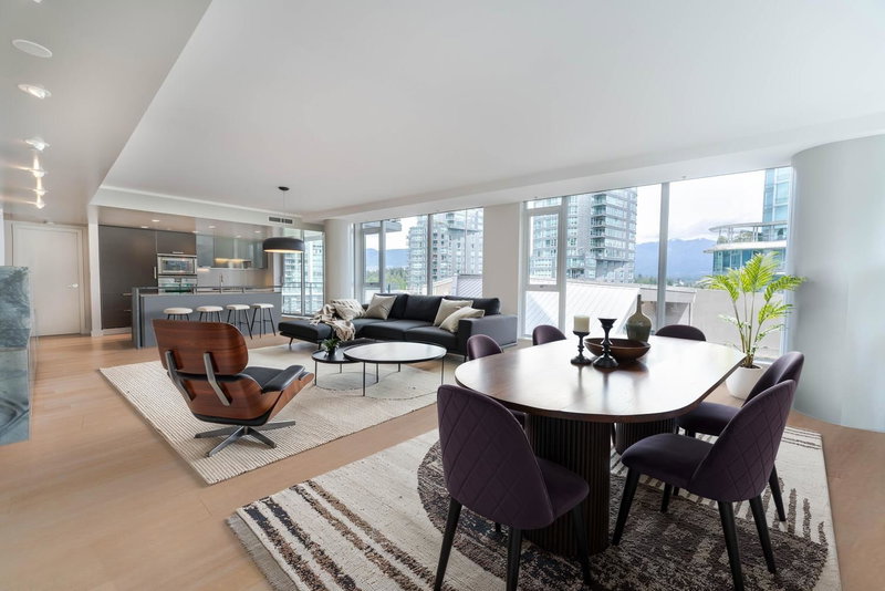702 - 1499 Pender Street W