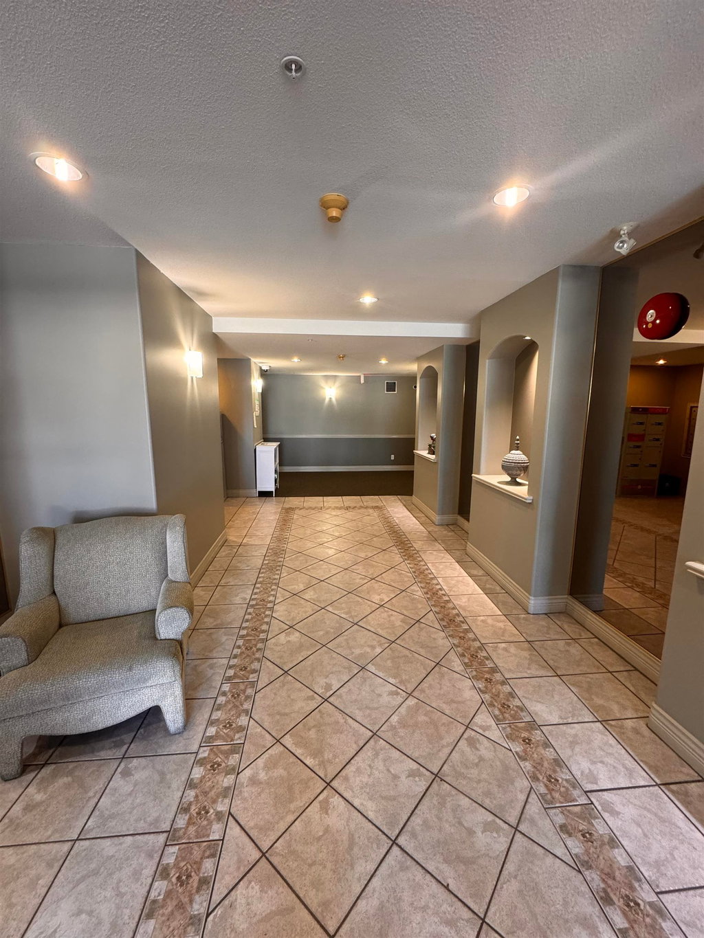 510 - 22230 North Avenue 2