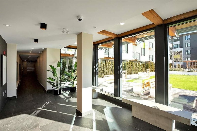 410 - 3018 St Goerge Street