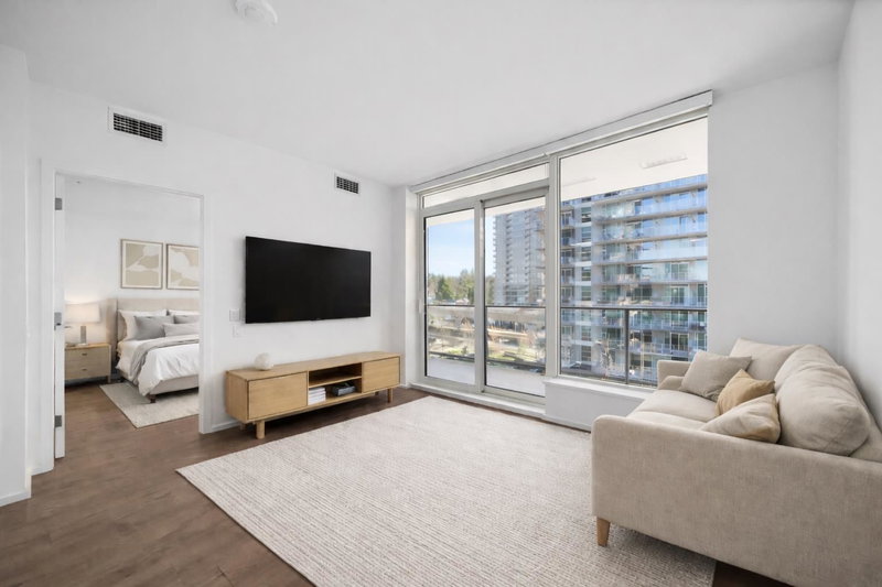 608 - 3809 Evergreen Place