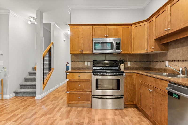 20 - 33321 George Ferguson Way