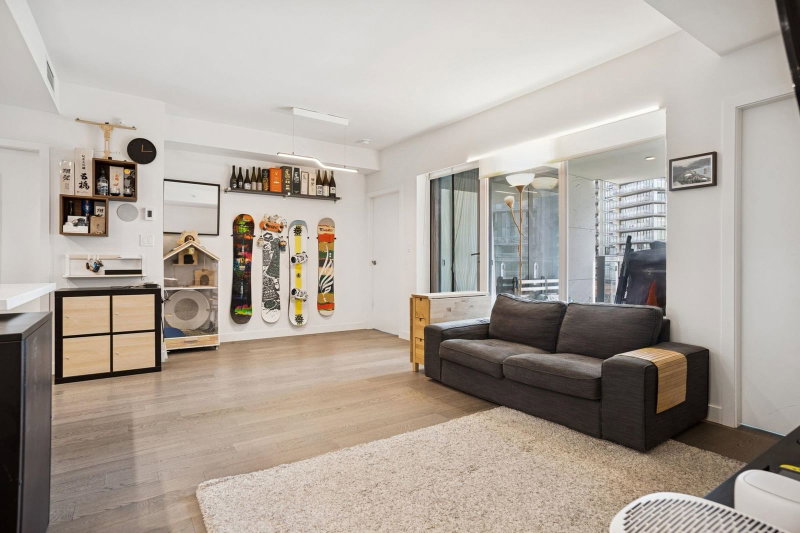 413 - 6811 Pearson Way