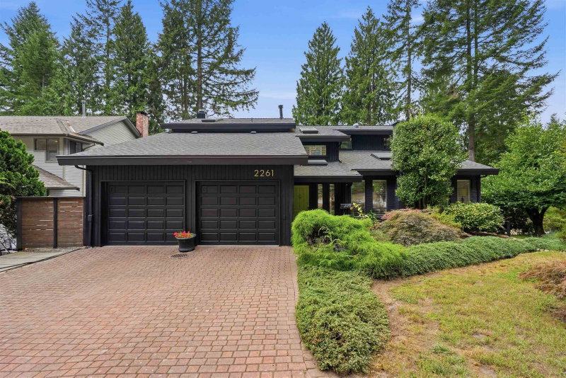 2261 Hill Drive