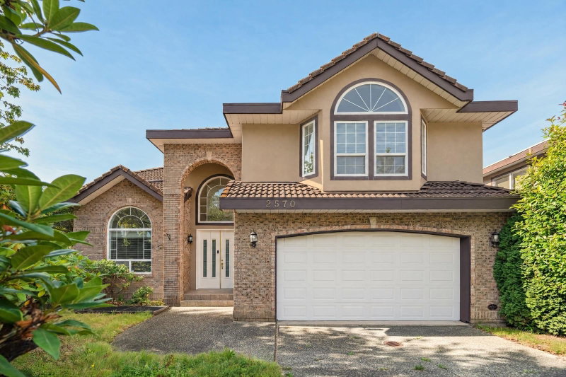 2570 Diamond Crescent