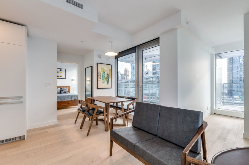 1102 - 1480 Howe Street
