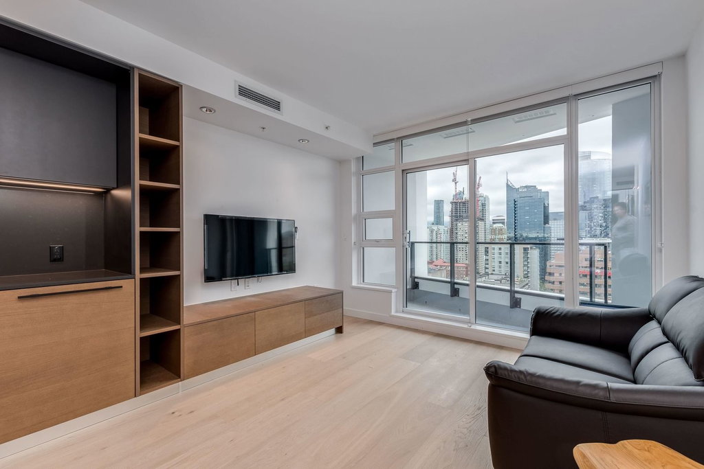3006 - 1289 Hornby Street 4
