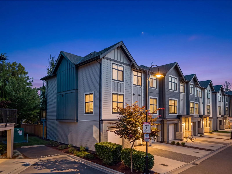 301 - 2267 Mckenzie Road