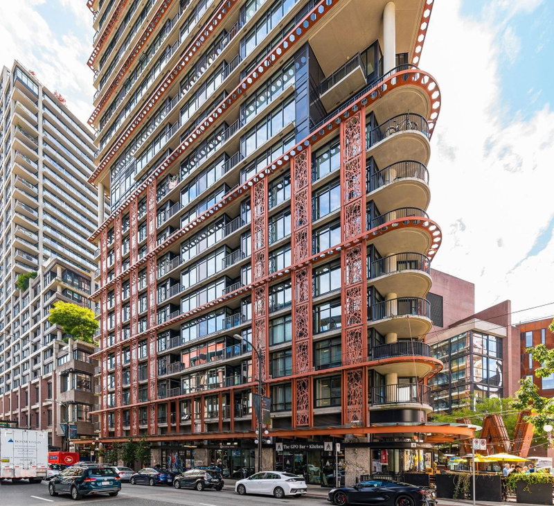 2102 - 128 Cordova Street W