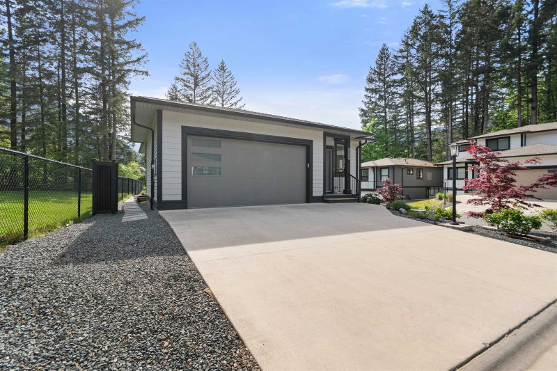 13 - 21196 Kettle Valley Road