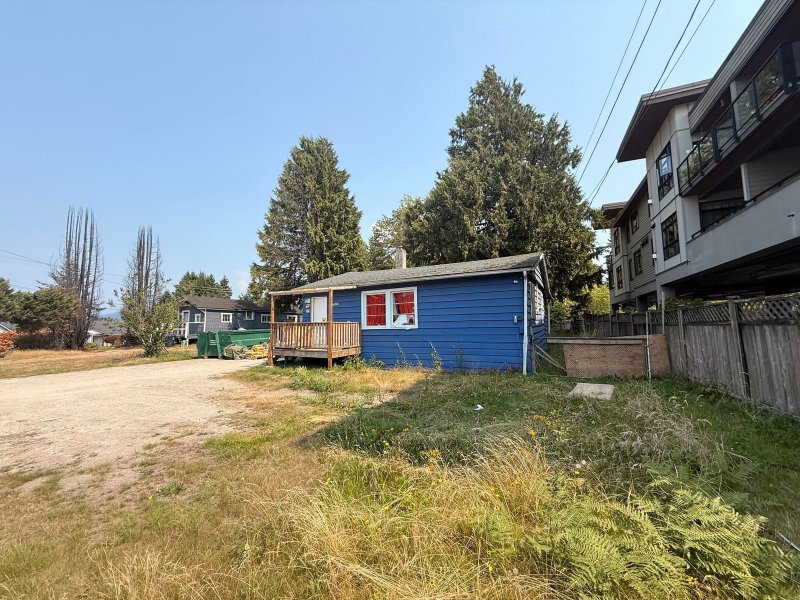 5686 Wharf Avenue