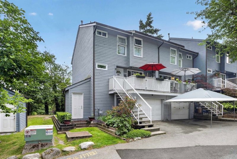 589 Carlsen Place