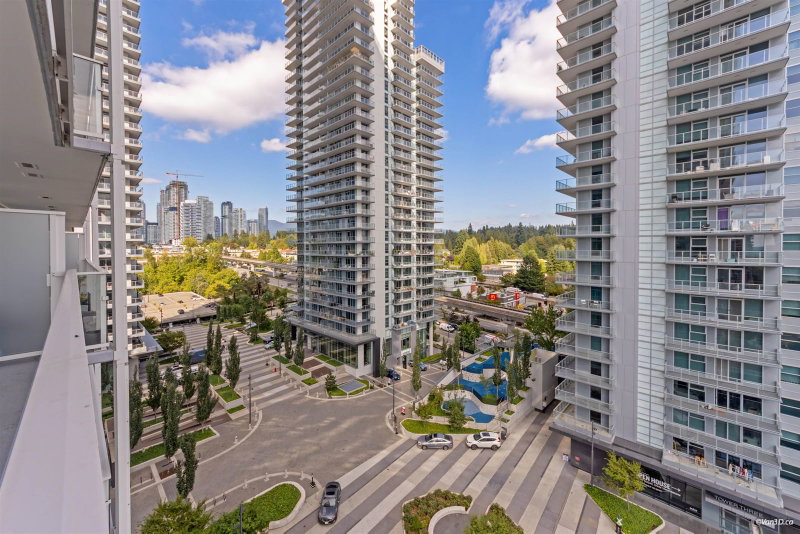 905 - 3833 Evergreen Place