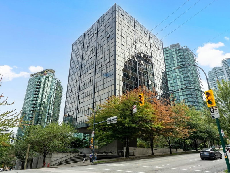 1113 - 1333 Georgia Street W