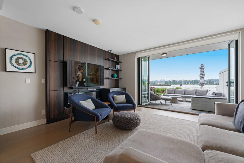 TH210 - 210 Salter Street