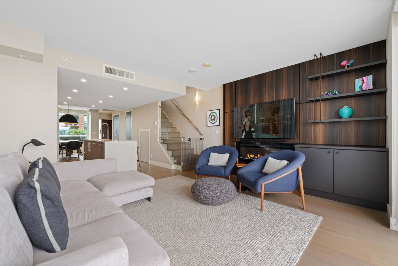 TH210 - 210 Salter Street