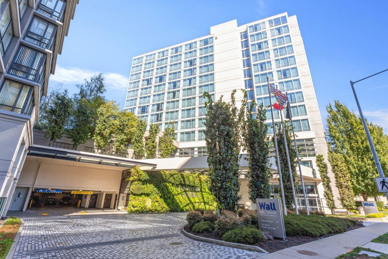 1709 - 3111 Corvette Way