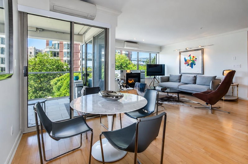 303 - 1600 Hornby Street