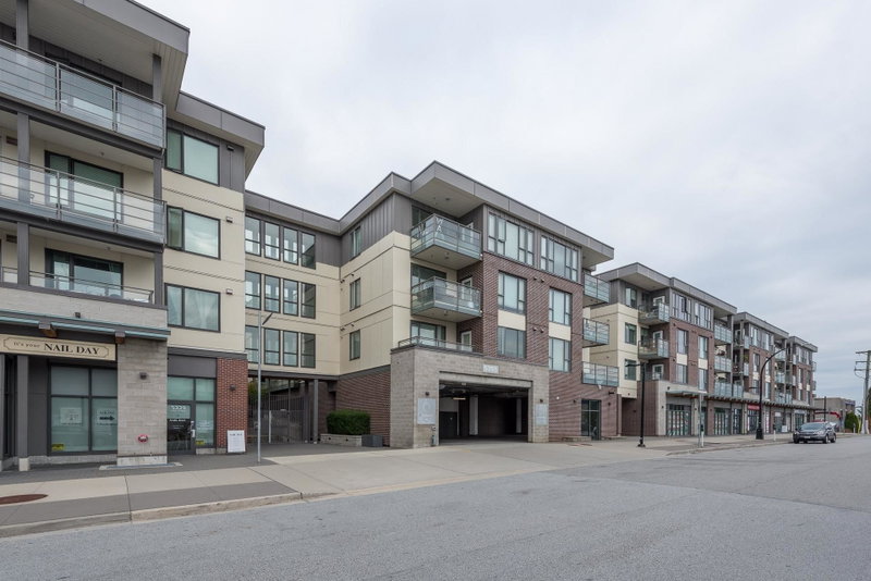 137 - 5355 Lane Street