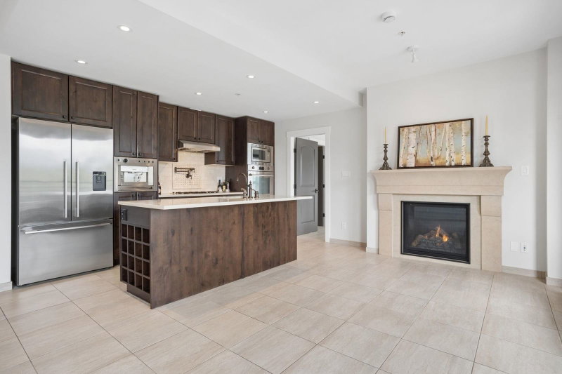301 - 4721 Hastings Street