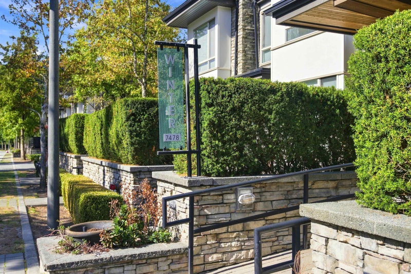 407 - 7478 Byrnepark Walk