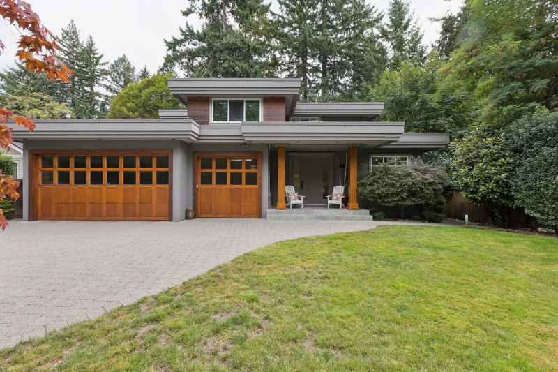 4176 Virginia Crescent