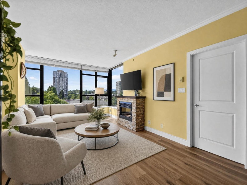 1101 - 11 Royal Avenue E