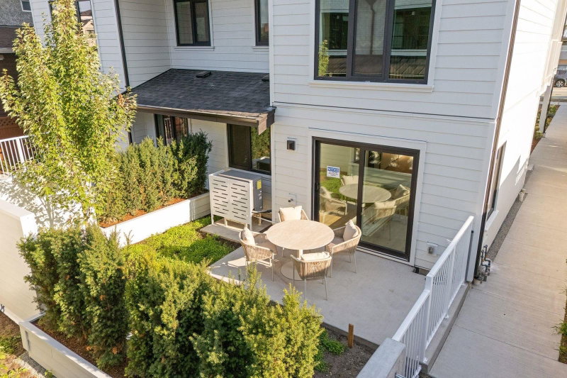 SL 2 - 2333 54th Avenue E