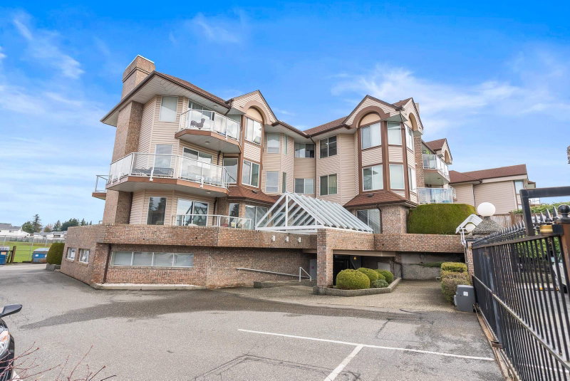 208 - 32669 George Ferguson Way