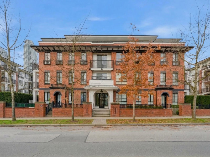 205 - 553 Foster Avenue