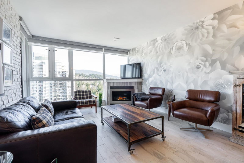 1806 - 235 Guildford Way