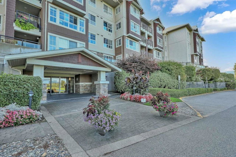 212 - 19677 Meadow Gardens Way